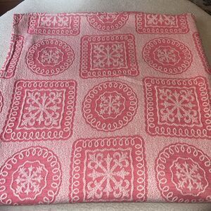 Vintage Bates USA Coverlet Blanket. Twin. Pink White Woven Medium Weight